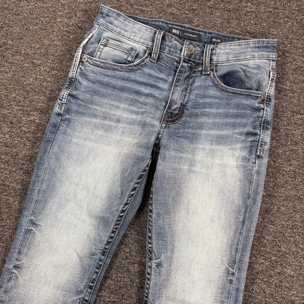 BKE Jake Straight Jeans Mens 30x30 Blue Medium Wash Stretch Denim Whiskers